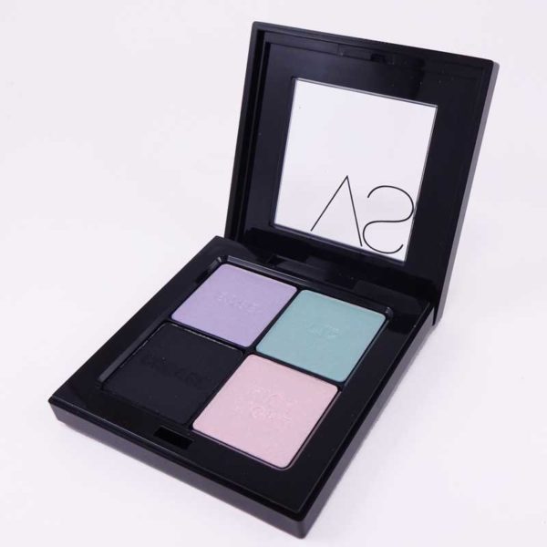 Victoria's Secret Eye Shadow Quad - In The Moment