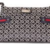 Geanta crossbody Tommy Hilfiger - bleumarin argintiu - detaliu